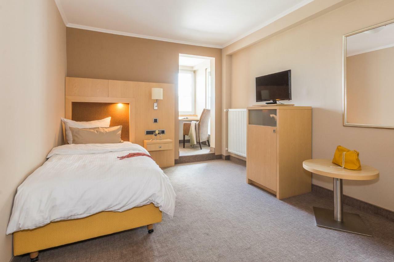 Romantik Hotel Ahrenberg บัดโซเดน-อัลเลนดอร์ฟ ภายนอก รูปภาพ