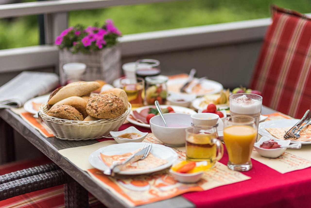 Romantik Hotel Ahrenberg บัดโซเดน-อัลเลนดอร์ฟ ภายนอก รูปภาพ